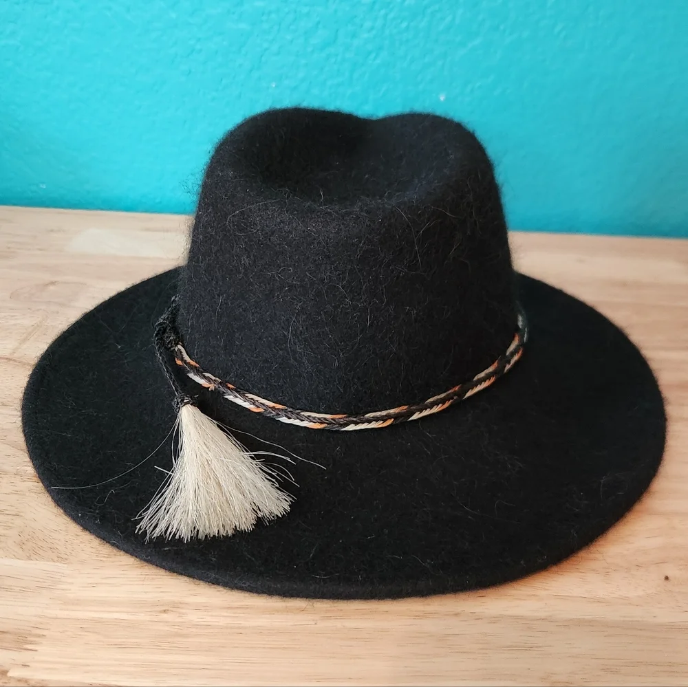 Bigalli Expedition Andean Alpaca Stylish Black Felt Hat w/ Tassel Accent, Size S